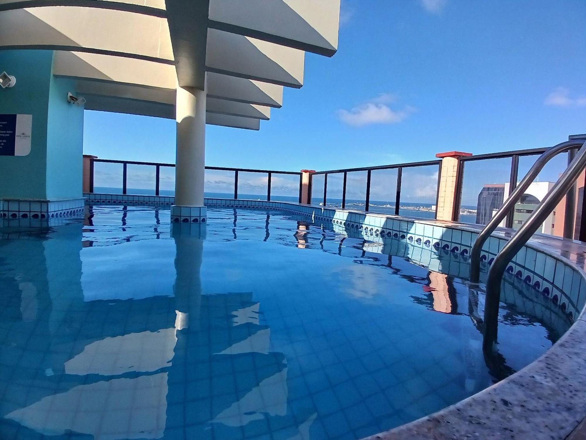 Hotel Flat Brasil Tropical Meireles By Escala