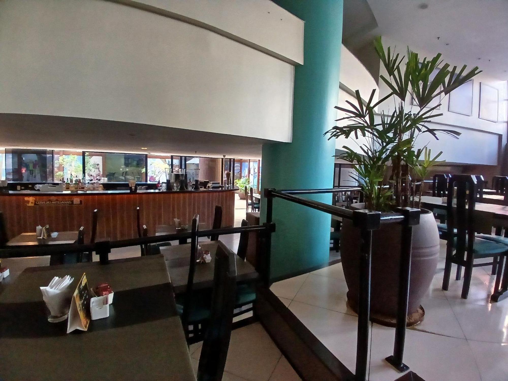 Hotel Flat Brasil Tropical Meireles By Escala *